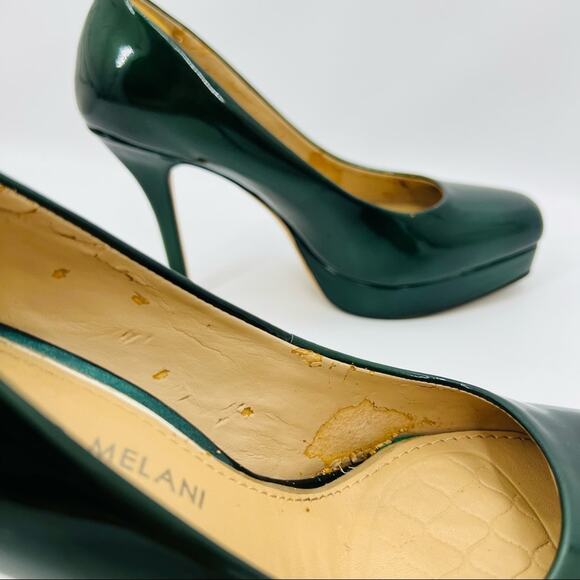Antonio Melani Hunter Green Patent Leather Pump - Picture 7 of 10
